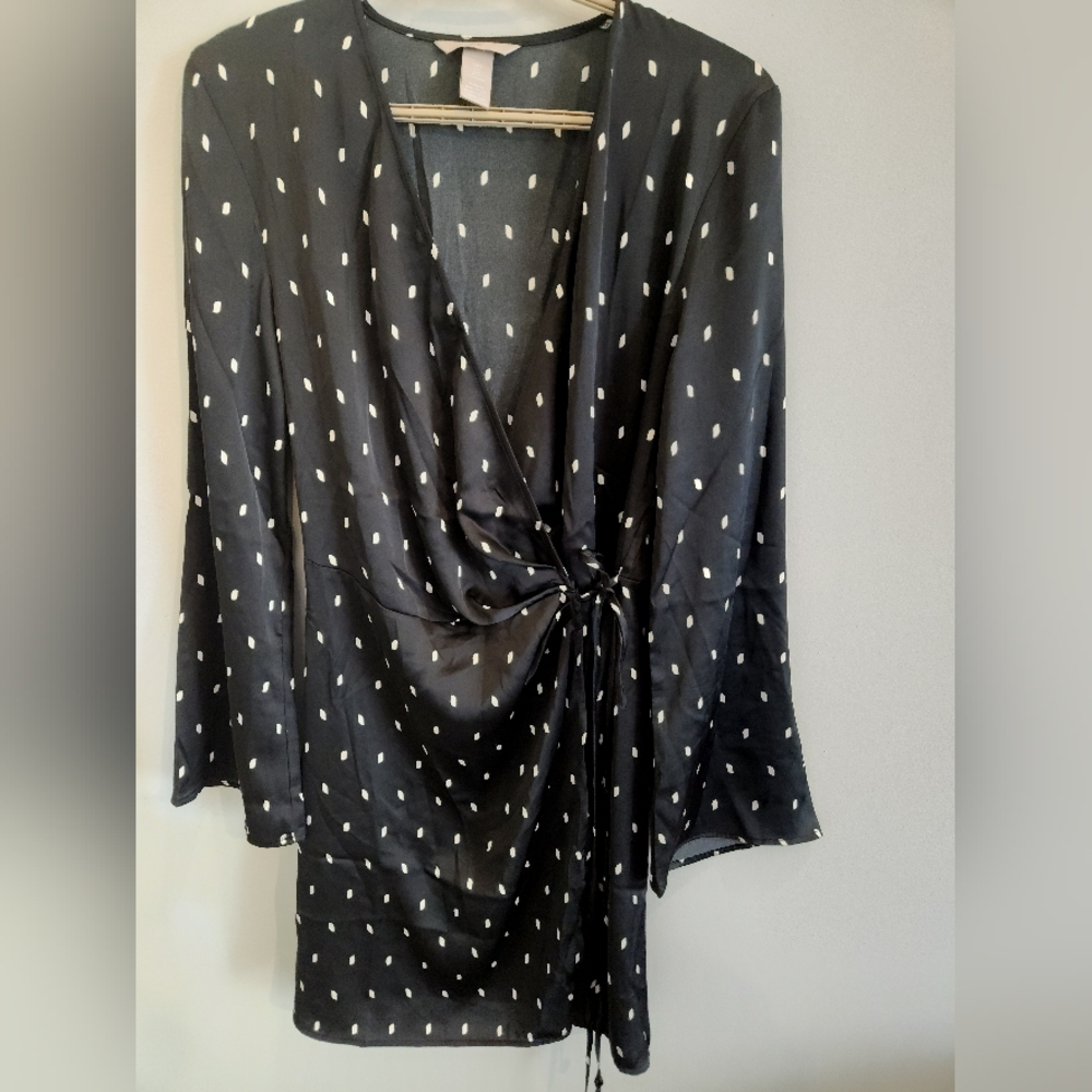 H&M wrap dress, size sm